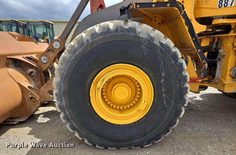 image for item EC4212 2018 Volvo L220H wheel loader