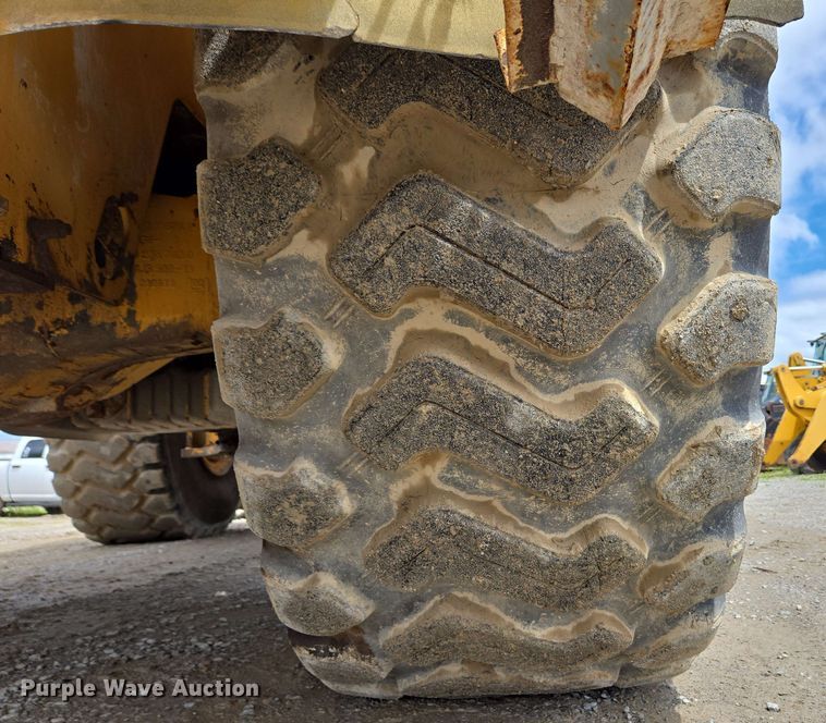 image for item EC4212 2018 Volvo L220H wheel loader