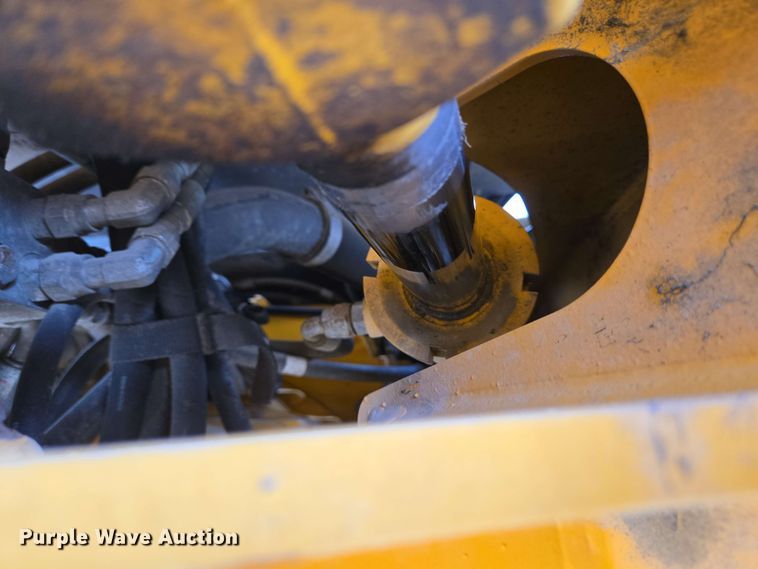 image for item EC4213 2018 Volvo L70H wheel loader