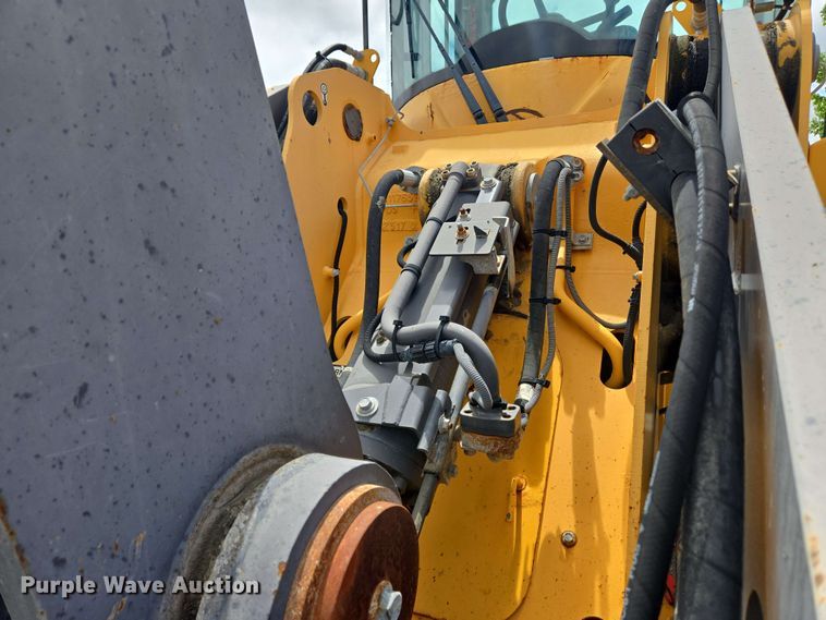 image for item EC4213 2018 Volvo L70H wheel loader