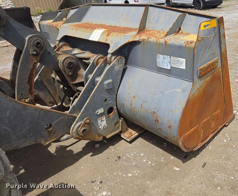 image for item EC4213 2018 Volvo L70H wheel loader