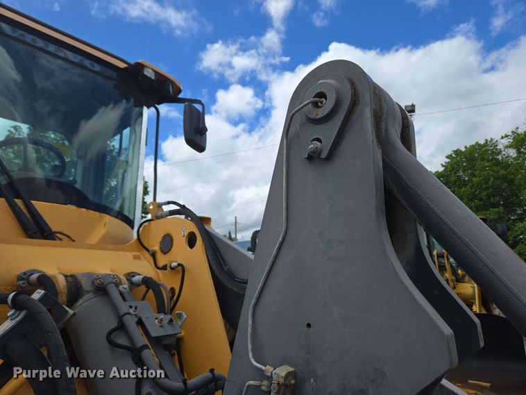 image for item EC4213 2018 Volvo L70H wheel loader