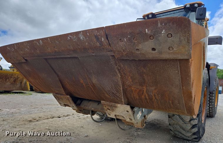 image for item EC4213 2018 Volvo L70H wheel loader