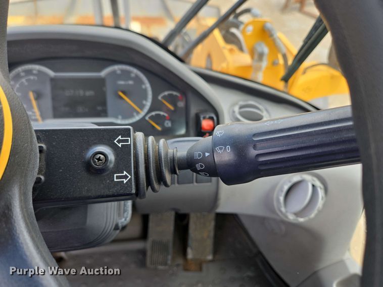 image for item EC4213 2018 Volvo L70H wheel loader