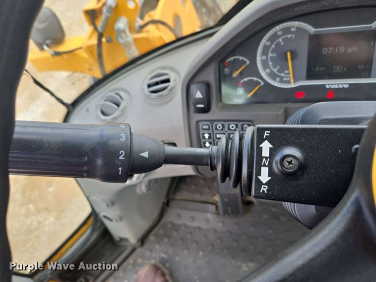 image for item EC4213 2018 Volvo L70H wheel loader