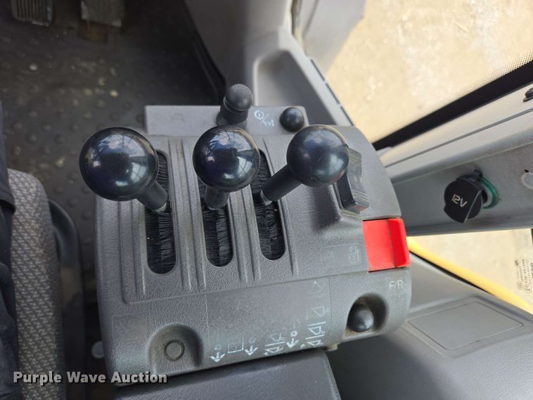 image for item EC4213 2018 Volvo L70H wheel loader