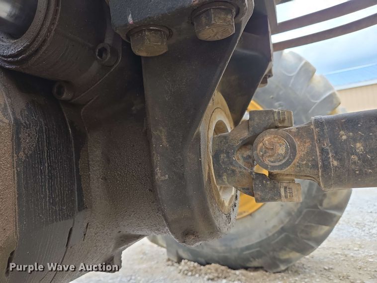 image for item EC4215 2007 Caterpillar TL1055 telehandler