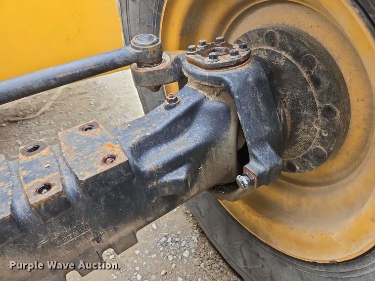 image for item EC4215 2007 Caterpillar TL1055 telehandler