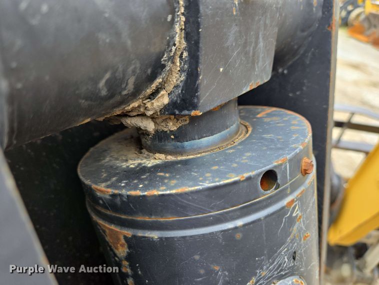 image for item EC4215 2007 Caterpillar TL1055 telehandler