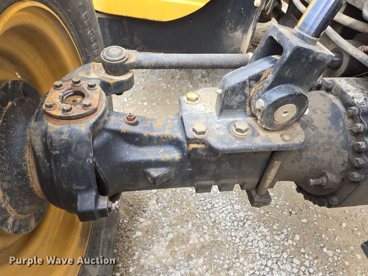 image for item EC4215 2007 Caterpillar TL1055 telehandler