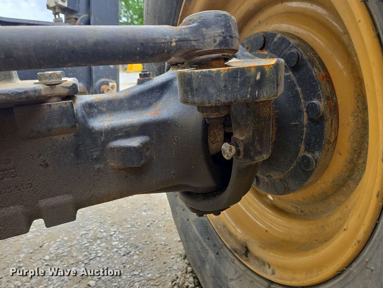 image for item EC4215 2007 Caterpillar TL1055 telehandler