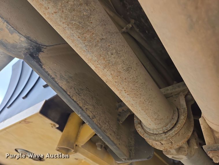 image for item EC4215 2007 Caterpillar TL1055 telehandler