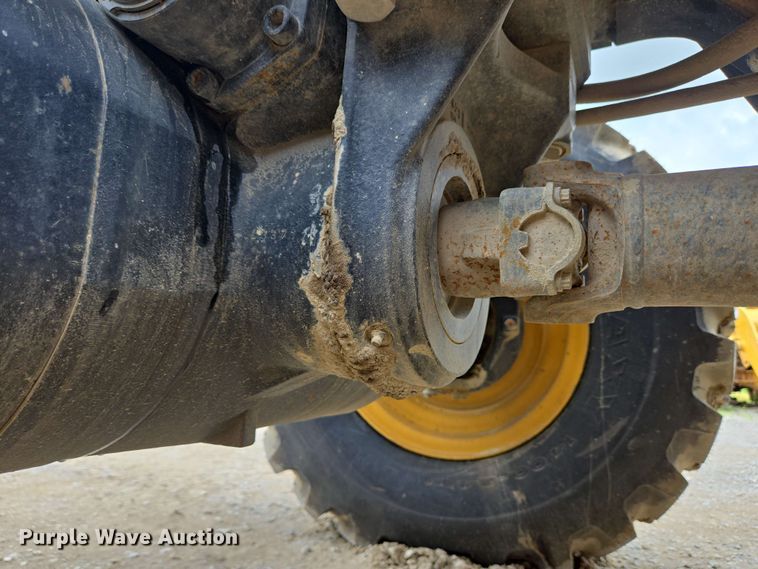 image for item EC4215 2007 Caterpillar TL1055 telehandler