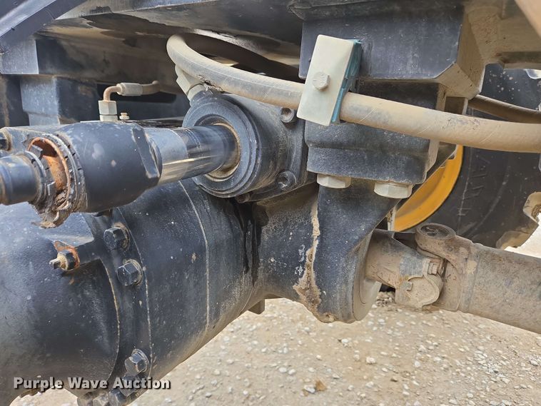 image for item EC4215 2007 Caterpillar TL1055 telehandler