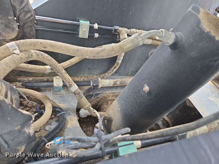 image for item EC4215 2007 Caterpillar TL1055 telehandler