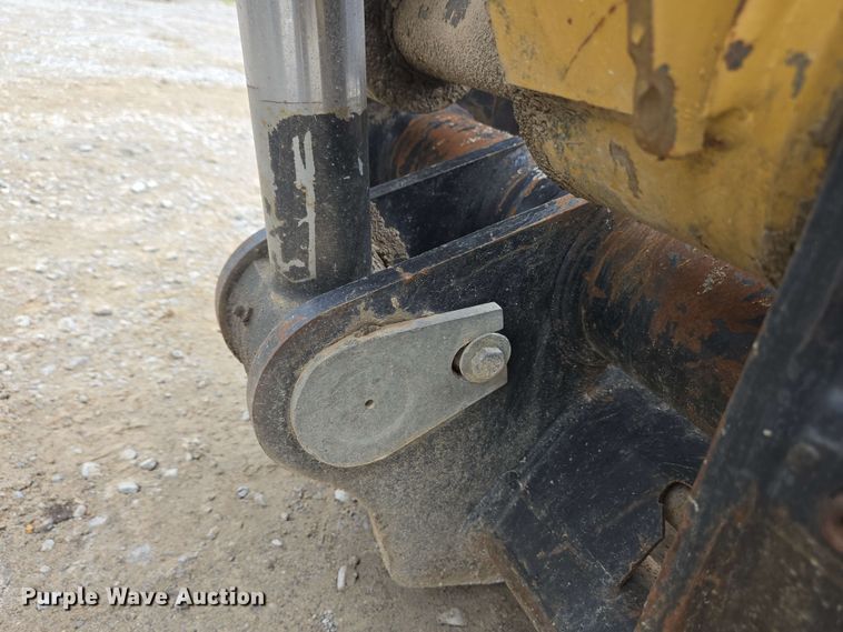 image for item EC4215 2007 Caterpillar TL1055 telehandler