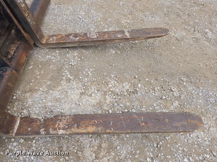 image for item EC4215 2007 Caterpillar TL1055 telehandler