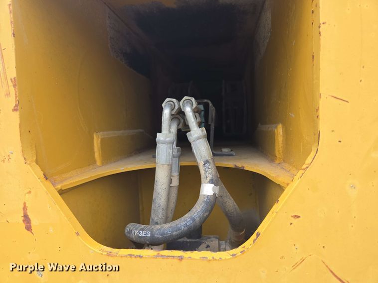 image for item EC4215 2007 Caterpillar TL1055 telehandler