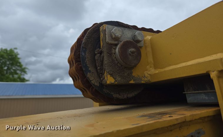 image for item EC4215 2007 Caterpillar TL1055 telehandler