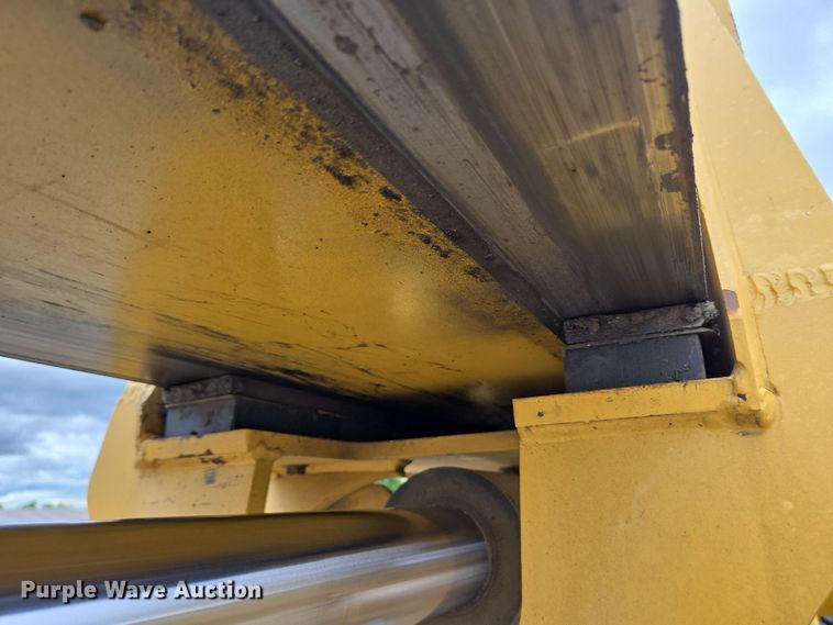 image for item EC4215 2007 Caterpillar TL1055 telehandler