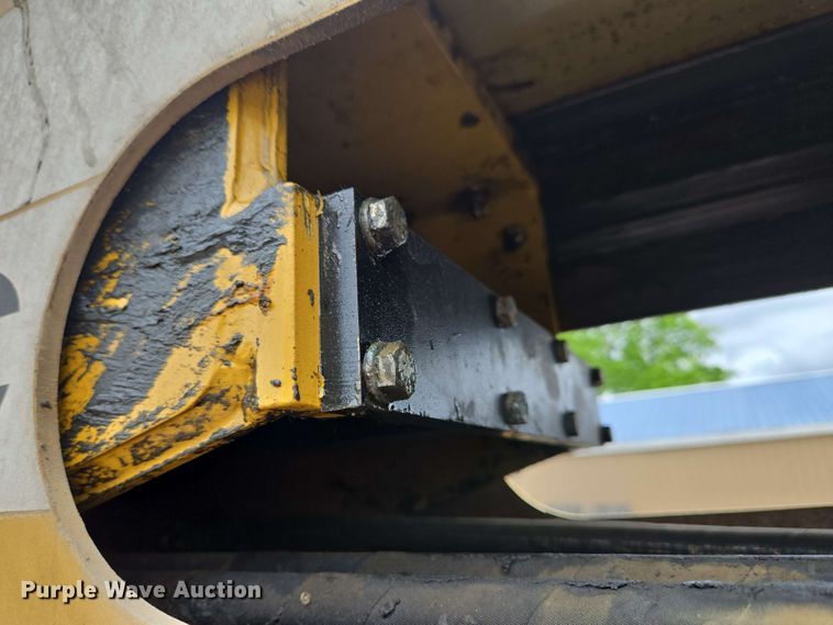 image for item EC4215 2007 Caterpillar TL1055 telehandler