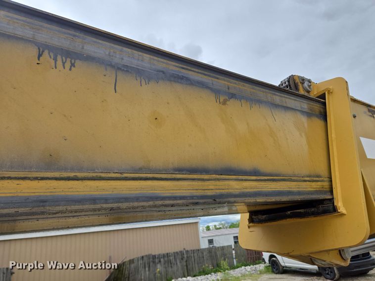 image for item EC4215 2007 Caterpillar TL1055 telehandler