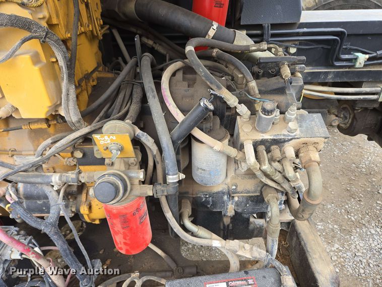 image for item EC4215 2007 Caterpillar TL1055 telehandler