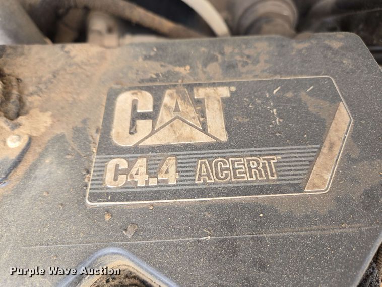 image for item EC4215 2007 Caterpillar TL1055 telehandler