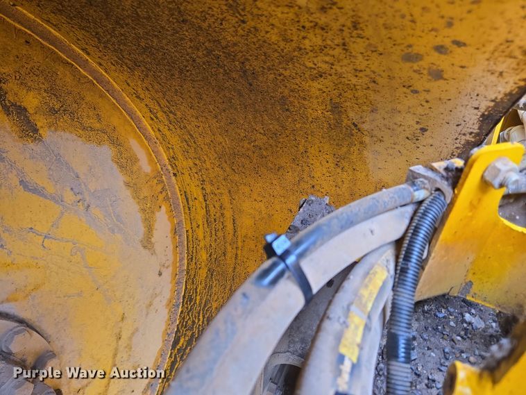 image for item EC4216 2019 Sakai SW884 double drum vibratory roller