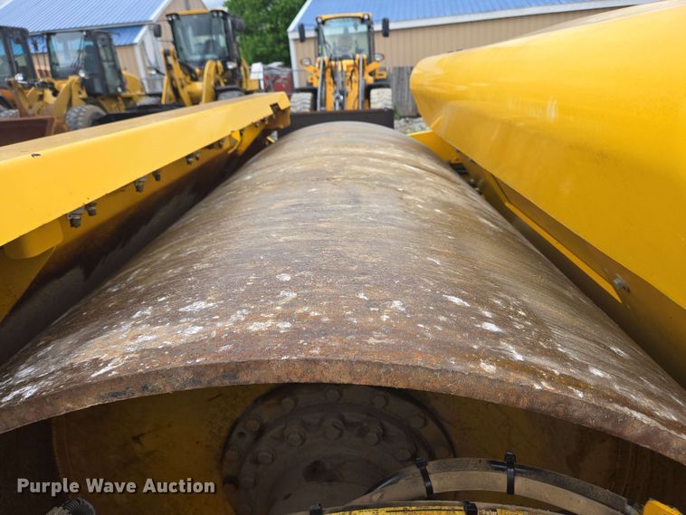 image for item EC4216 2019 Sakai SW884 double drum vibratory roller