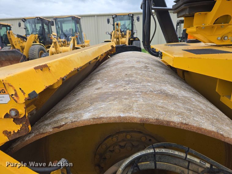 image for item EC4216 2019 Sakai SW884 double drum vibratory roller