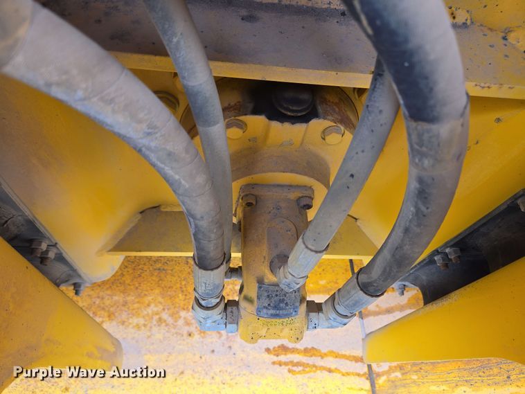 image for item EC4216 2019 Sakai SW884 double drum vibratory roller