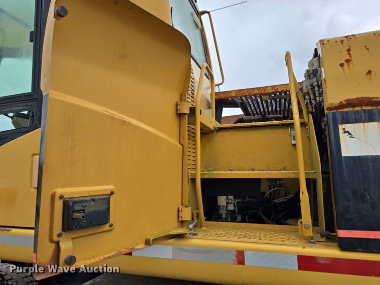 image for item EC4217 2007 Caterpillar M318C wheeled excavator