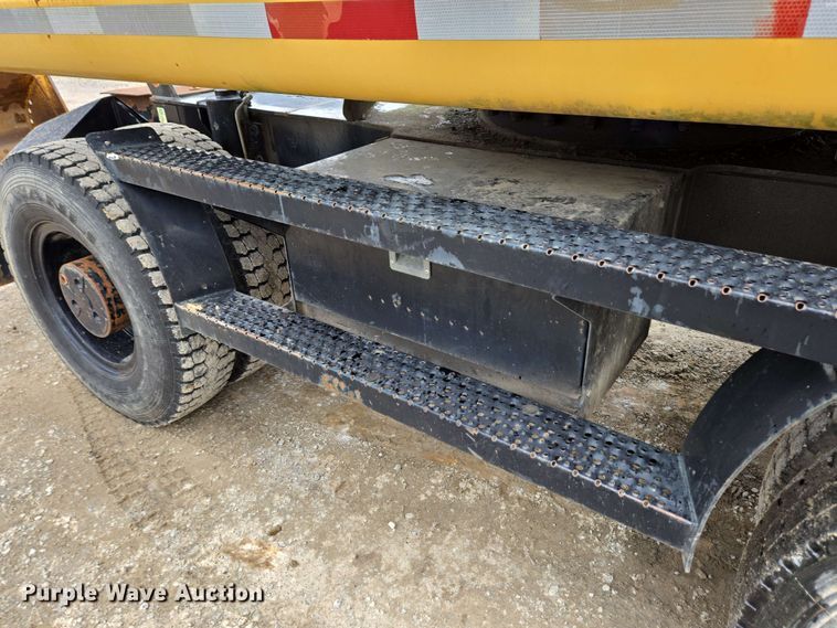 image for item EC4217 2007 Caterpillar M318C wheeled excavator