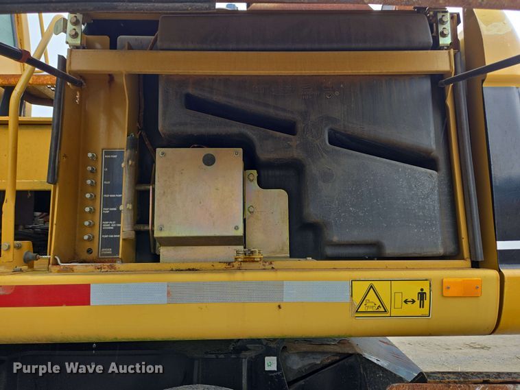 image for item EC4217 2007 Caterpillar M318C wheeled excavator