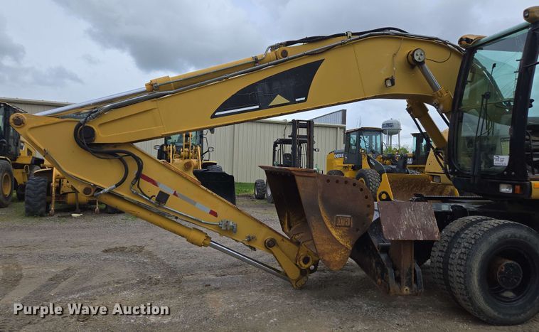 image for item EC4217 2007 Caterpillar M318C wheeled excavator
