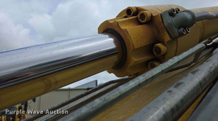 image for item EC4217 2007 Caterpillar M318C wheeled excavator