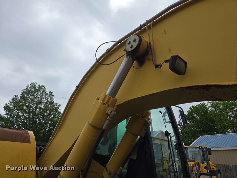 image for item EC4217 2007 Caterpillar M318C wheeled excavator