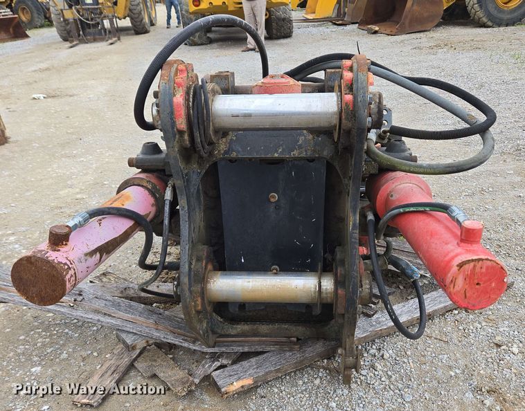 image for item EC4217 2007 Caterpillar M318C wheeled excavator