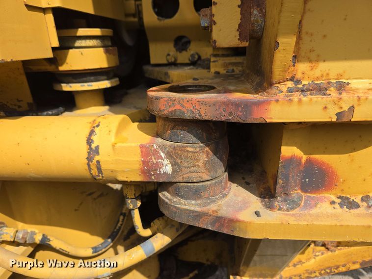 image for item EC4218 1997 Caterpillar 12H motor grader