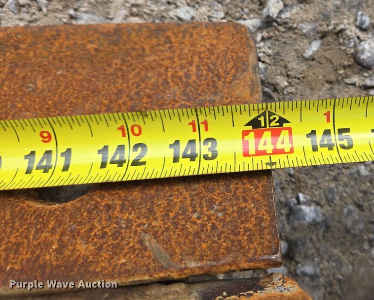 image for item EC4218 1997 Caterpillar 12H motor grader