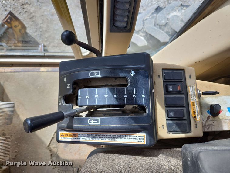 image for item EC4218 1997 Caterpillar 12H motor grader