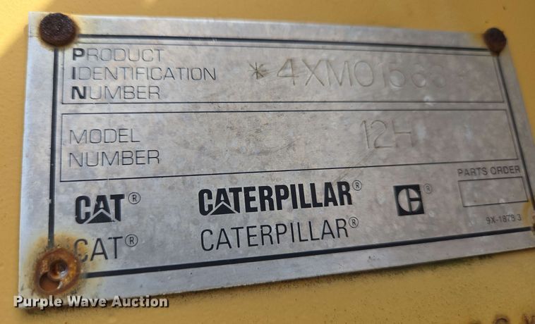 image for item EC4218 1997 Caterpillar 12H motor grader