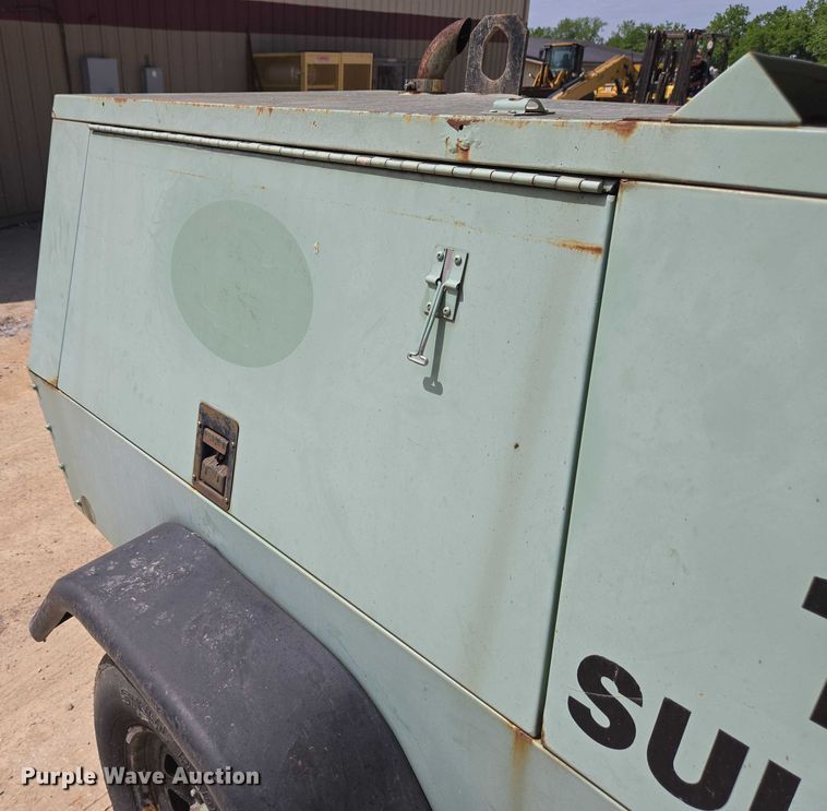 image for item EC4260 Sullair 185DPQJD air compressor