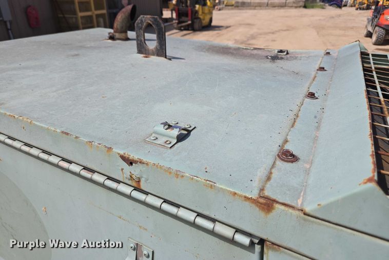 image for item EC4260 Sullair 185DPQJD air compressor