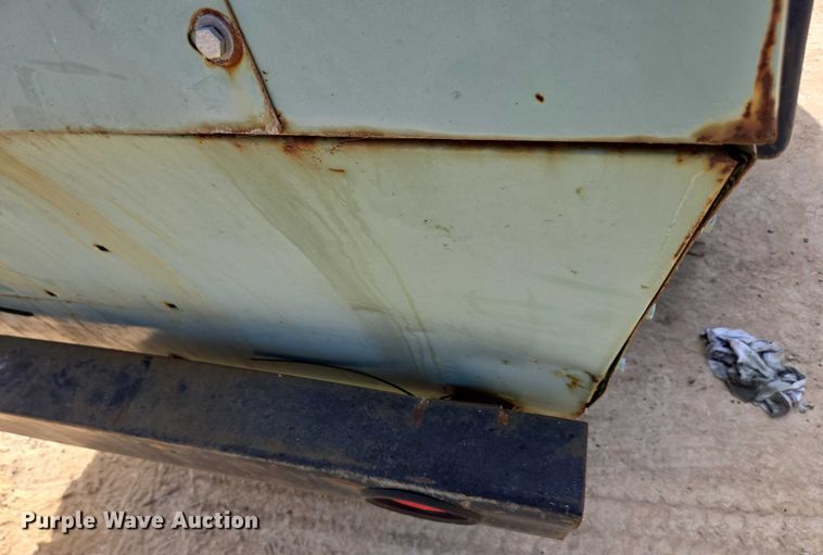 image for item EC4260 Sullair 185DPQJD air compressor