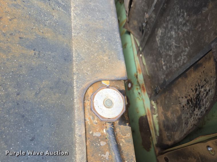 image for item EC4260 Sullair 185DPQJD air compressor