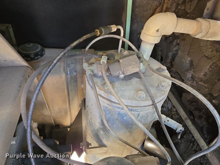 image for item EC4260 Sullair 185DPQJD air compressor