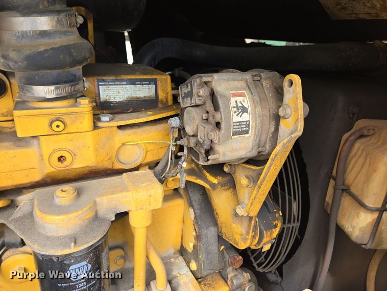 image for item EC4260 Sullair 185DPQJD air compressor