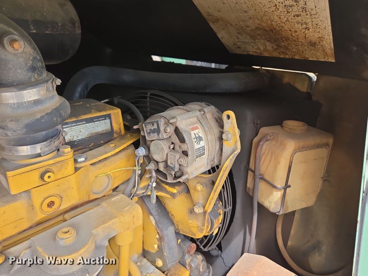 image for item EC4260 Sullair 185DPQJD air compressor